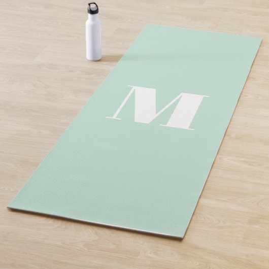 Aanpassen monogram initiaal seafoam mint groen wit yogamat (In situ)
