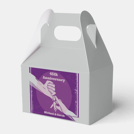 Aanpassen verjaardag romantisch paar hand in hand bedankdoosjes (Achterkant)