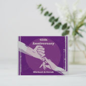 Aanpassen verjaardag romantisch paar hand in hand briefkaart (Staand voorkant)