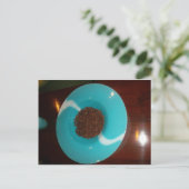 Aanraking van het Zee: een cyaan kom koffie Briefkaart (Staand voorkant)