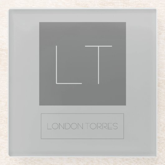 Aantrekkelijk grijs monogram glazen onderzetter (Voorkant)