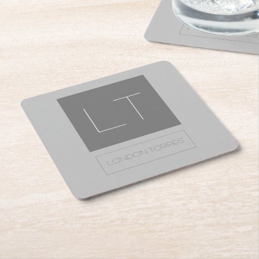 Aantrekkelijk grijs monogram kartonnen onderzetters (Schuin)