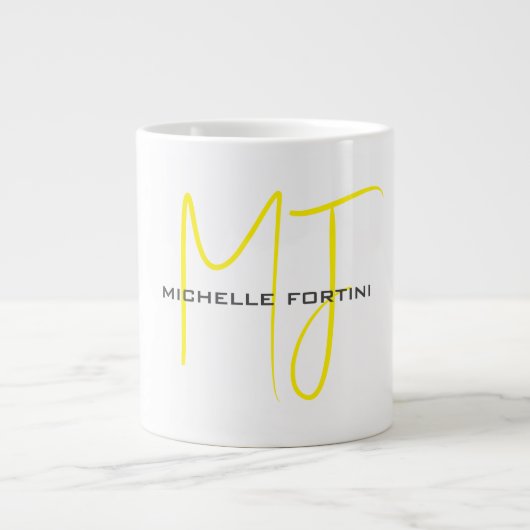 Aantrekkelijk Monogram Geel Wit Modern Minimalist Grote Koffiekop (Voorkant)