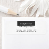 Aantrekkelijke eenvoudige zwart wit modern etiket (Insitu)