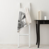 Aantrekkelijke jonge vrouw in bikini op de beachvi sherpa deken (In situ)