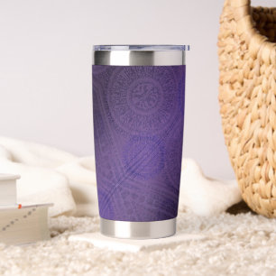 Aanvaarding Paarse meditatie medaillons Geïsoleerde Drinkbeker