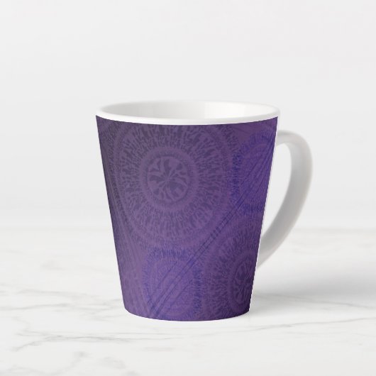 aanvaarding | Violet Medallions Meditatie Latte Mok (Rechterhoek)