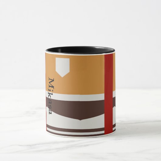 Aanval op de Mok van Titan geïnspireerd, Mikasa (Midden)