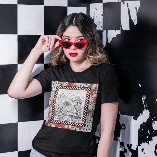 Aanval van de kaarten 1 t-shirt