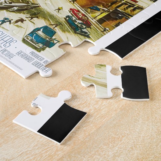 Aanval van de vrouw van 50 ft legpuzzel (Zijkant)