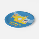 Aanvoer onderzeese jongen onderwater op zaterdag papieren bordje (Gekanteld)