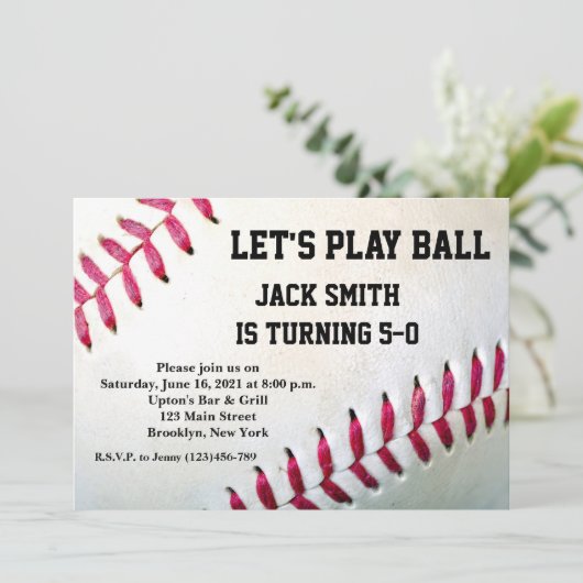 Aanwezige uitnodiging voor honkbal Aangepast Man (Staand voorkant)