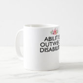 Aanwezigheid boven invaliditeit koffiemok (Voorkant links)