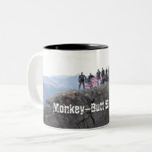 aap 500 2010 - vlag mtn tweekleurige koffiemok (Voorkant links)