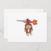 Aap aan het darten met pijl briefkaart (Voorkant / Achterkant)