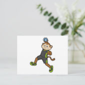 Aap als handbalspeler met handbal briefkaart (Staand voorkant)