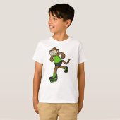 aap als Skater met gealigneerde schaatsen T-shirt (Voorkant volledig)