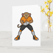 Aap als voetballspeler met voetbal kaart (Gele Bloem)