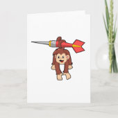 Aap bij darts met pijl kaart (Voorkant)