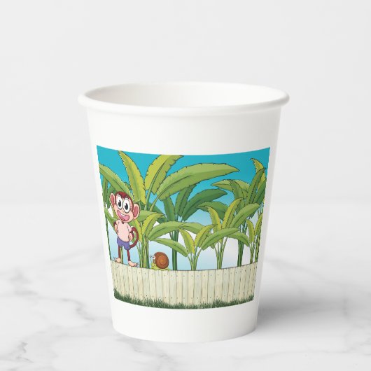 Aap en slak in een tropisch Oerwoud Papieren Bekers (Voorkant)