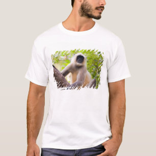 Aap in de jungle van Ranthambore National Park T-shirt