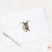 Aap op de lianen ronde sticker (Envelop)