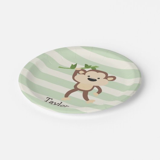 Aap op pastel groene strepen papieren bordje (Gekanteld)