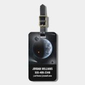 Aardachtige planeet met oceanen die zijn oppervlak bagagelabel (Voorkant verticaal)