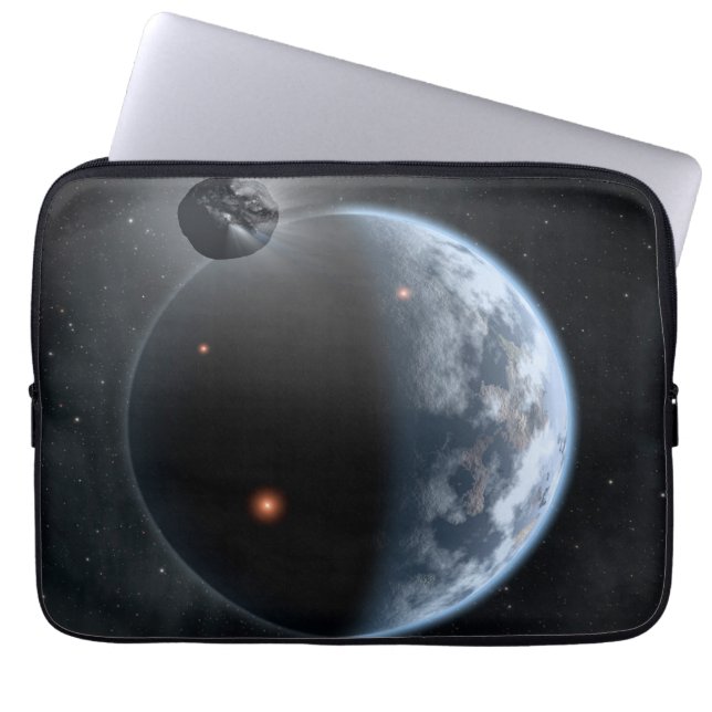 Aardachtige planeet met oceanen die zijn oppervlak laptop sleeve (Voorkant)