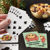 Aardappel op de bank en trots pokerkaarten (Insitu)