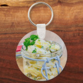 Aardappelsalade in een pot op hout sleutelhanger (Voorkant)