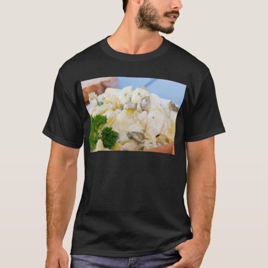 Aardappelsalade met worst en mosterd t-shirt (Voorkant)