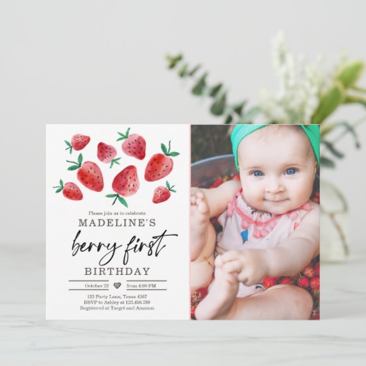 Aardbei 1e verjaardag Uitnodiging eerste Berry Swe (Staand voorkant)