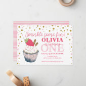 Aardbei 1e verjaardag uitnodiging – Sweet Pink "B (Voorkant / Achterkant in situ)