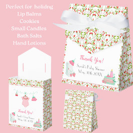 Aardbei Baby outfit met Baby shower Bedankdoosjes