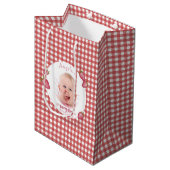 Aardbei Berry First Birthday Medium Cadeauzakje (Voorkant Gekanteld)