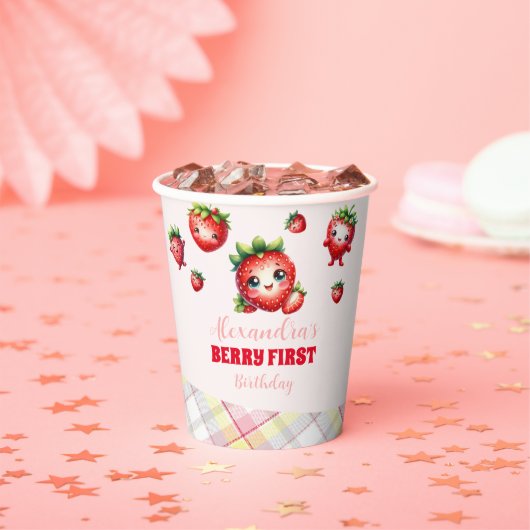 Aardbei Berry First Birthday Papieren Bekers (Insitu)