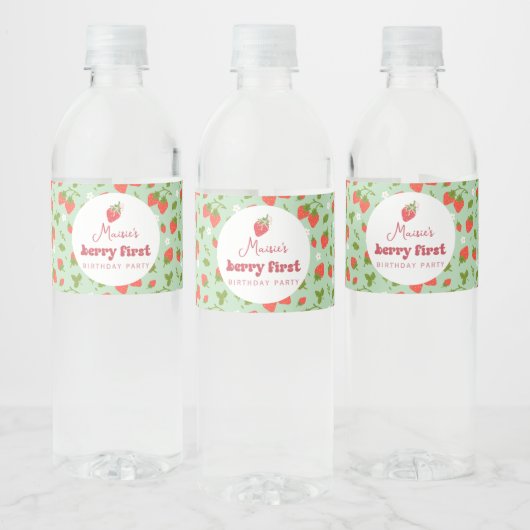 Aardbei Berry First Birthday Party Waterfles Etiket (Flessen)