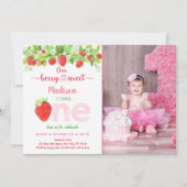 Aardbei Berry Sweet Floral First Birthday Kaart (Voorkant)
