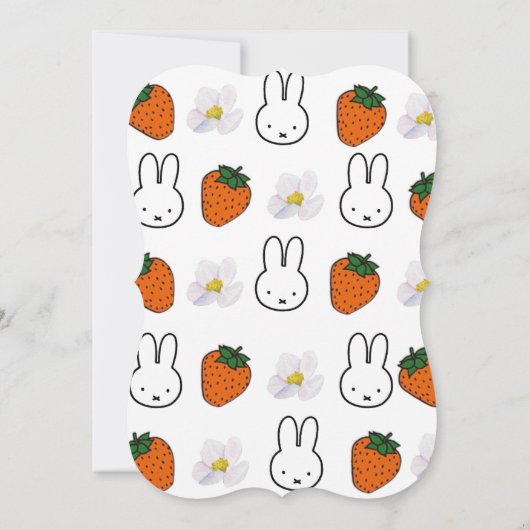 Aardbei Bunny Verjaardag Uitnodiging (Achterkant)