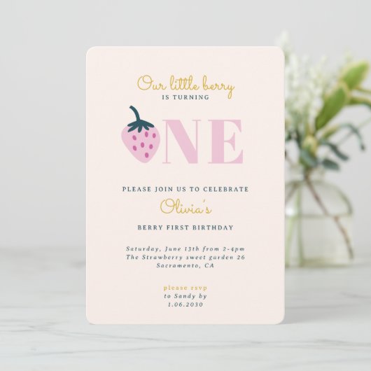 Aardbei eerste verjaardag Uitnodiging (Staand voorkant)