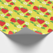 Aardbei en Bloemen Patroongeel Cadeaupapier (Hoek)