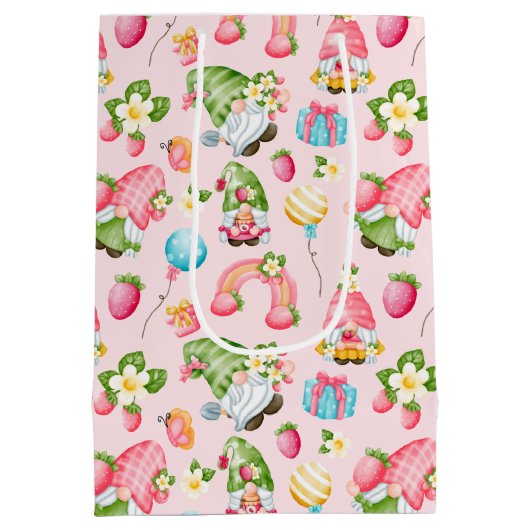 Aardbei Gnome Garden Little Girl's Birthday Medium Cadeauzakje (Achterkant)