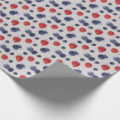 Aardbei, Huckleberry, Blackberry op beige Cadeaupapier (Hoek)