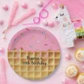 Aardbei Ice Cream Waffle Cone Verjaardag Papieren Bordje (Feest)