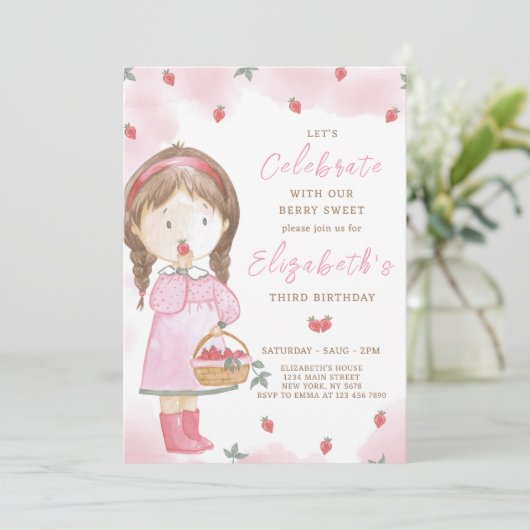 Aardbei Meisje Verjaardag Uitnodiging (Staand voorkant)
