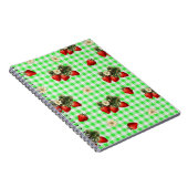 Aardbei ontwerp op groene gingham eenvoudig notitieboek (Rechterzijde)