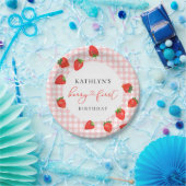 Aardbei Pink Berry Eerste Plaid Gingham Verjaardag Papieren Bordje (Feest)