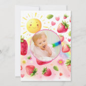 Aardbei regenboogbes eerste 1e verjaardag kaart (Achterkant)