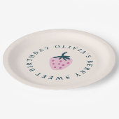 Aardbei roze baby verjaardagsfeestje papieren bordje (Gekanteld)